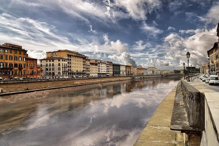 Tour Privato della Torre Pendente e dei punti salienti di Pisa con Guida Locale — foto 4