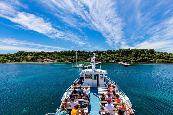 Ferry de Cannes à l'Ile Sainte-Marguerite — photo 3