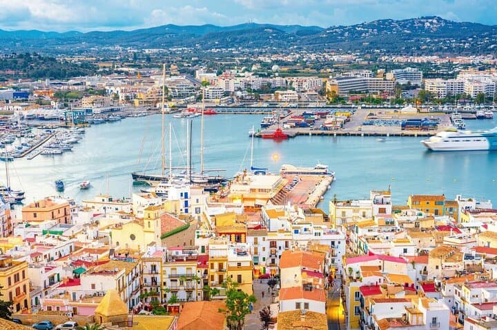 Trasferimento Aeroportuale: Ibiza all'Aeroporto di Ibiza IBZ in Auto di Lusso — foto 3