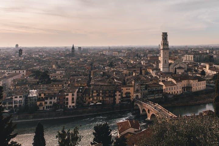 Tour Privato della Storia Oscura di Verona — foto 5