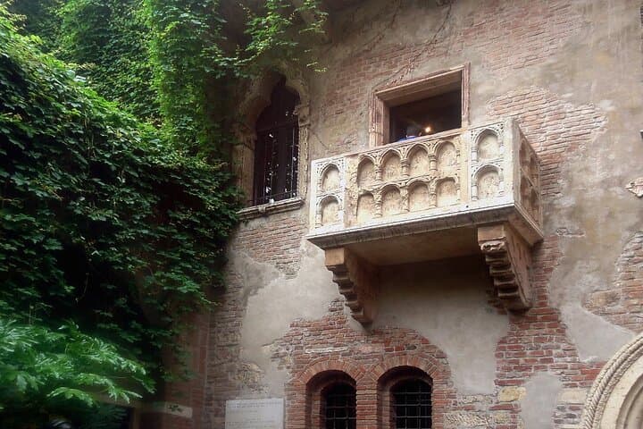 Tour Privato di Mezza Giornata a Verona con una Guida Locale — foto 4