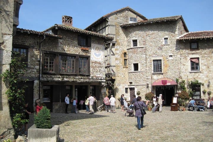 Tour Privado de Día Completo a Perouges y Annecy desde Lyon — foto 3