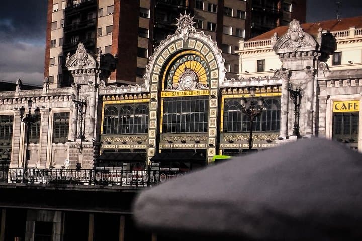 Überraschungs-Spaziergang durch Bilbao mit einem Einheimischen — Foto 4