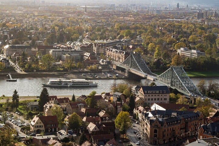 Erkunden Sie die Loschwitz-Region in Dresden