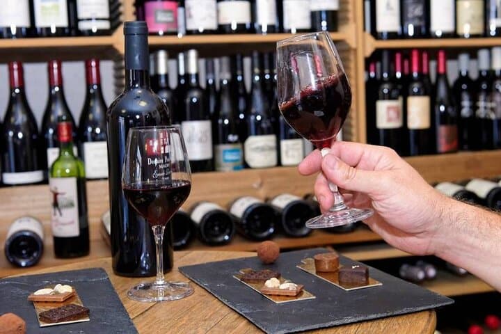 Expérience de Dégustation de Vin et de Chocolat — photo 2