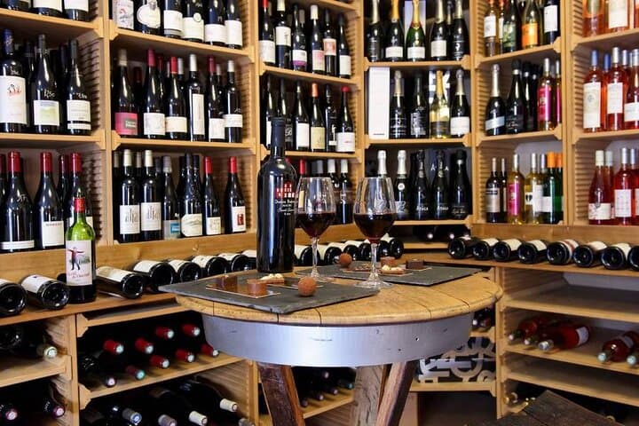 Expérience de Dégustation de Vin et de Chocolat — photo 3