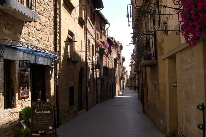 Weinregion Rioja mit Weingutsbesuch & Vitoria-Gasteiz — Foto 4