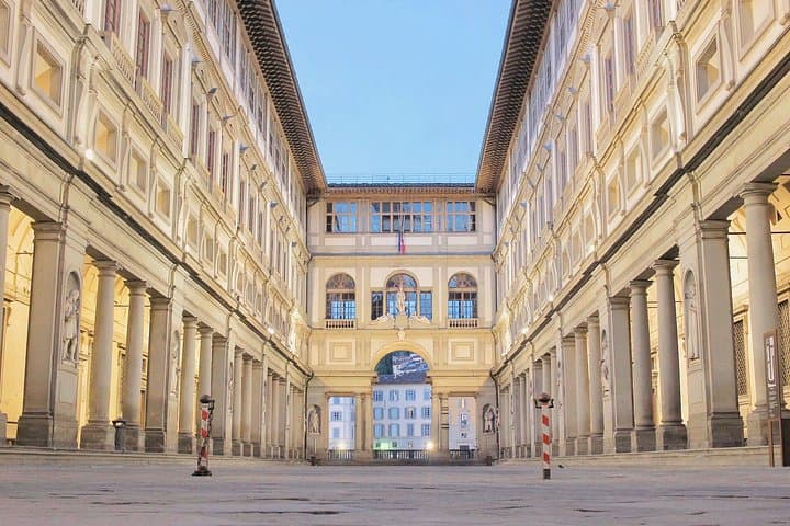 Tour in Gruppo Ridotto della Galleria degli Uffizi con Guida — foto 4