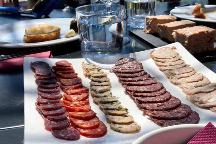 Private Priorat-Tour mit Weinproben & Mittagessen ab Barcelona — Foto 3