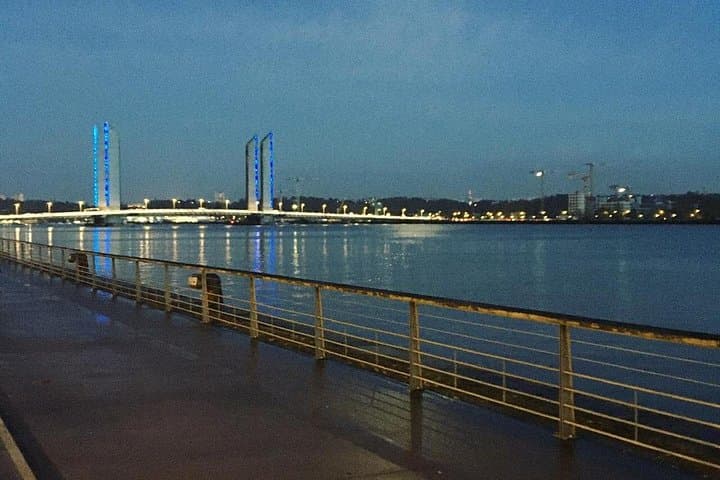 Bordeaux Wein- und Käseverkostung zu Fuß — Foto 5