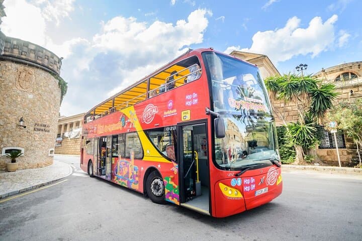 Tour en autobús turístico de City Sightseeing en Palma de Mallorca — foto 2
