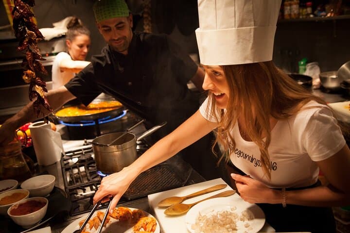 Expérience de cuisine espagnole interactive à Barcelone