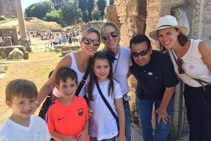 Tour Privato per Famiglie al Colosseo e nell'Antica Roma — foto 2