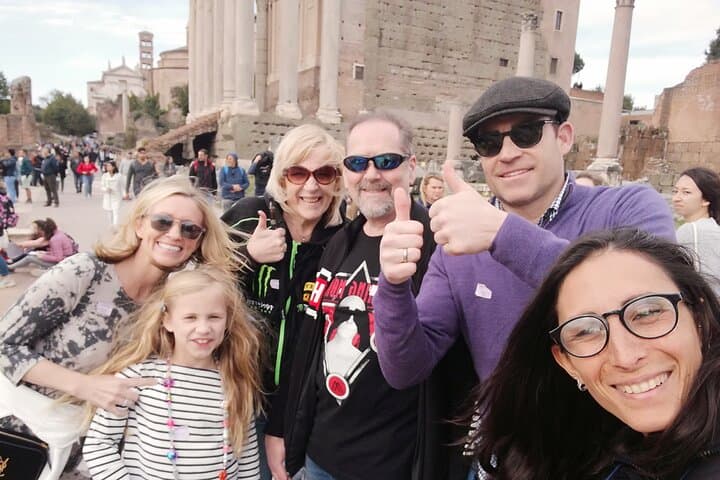 Tour Privato per Famiglie al Colosseo e nell'Antica Roma — foto 3