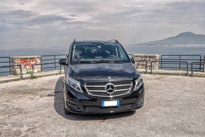 Trasferimento privato da Napoli/Salerno a Sorrento, o viceversa