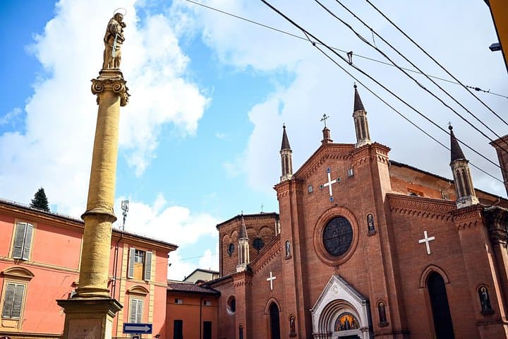 Private oder halbprivate Tour durch das historische Zentrum von Bologna — Foto 3