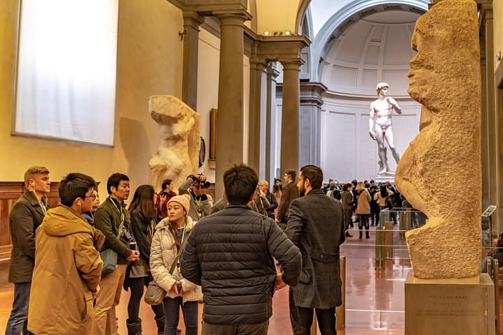 Halbtägige geführte Kleingruppentour durch die Uffizien und die Accademia — Foto 4