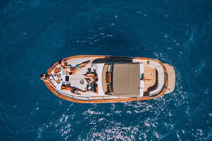 Tour Privato in Barca a Capri da Sorrento, Positano o Napoli — foto 3