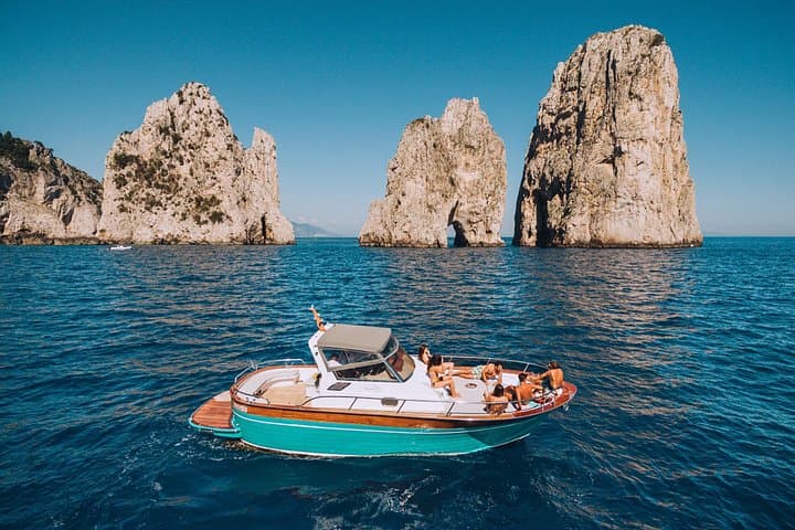 Tour Privato in Barca a Capri da Sorrento, Positano o Napoli — foto 2