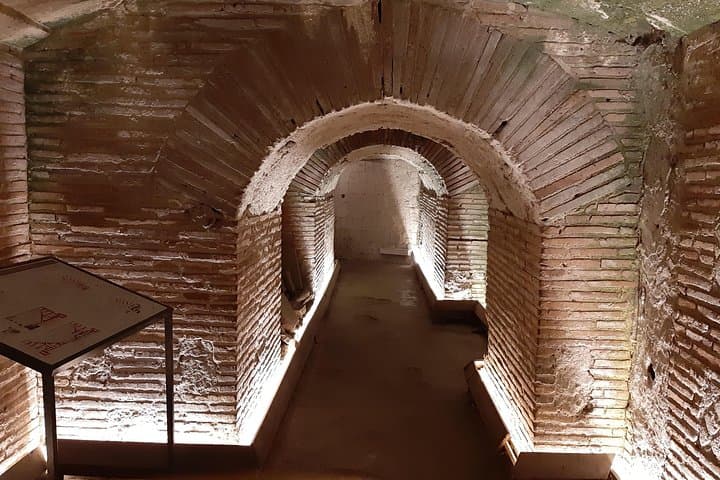 Biglietto Salta Fila per il Sottosuolo di Napoli — foto 5