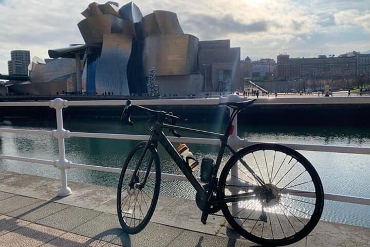 Tour Guiado en Bicicleta por Bilbao