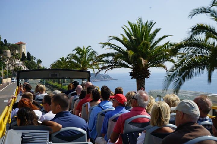 Nice Le Grand Tour Hop-on Hop-off Sightseeing Bus — Foto 4