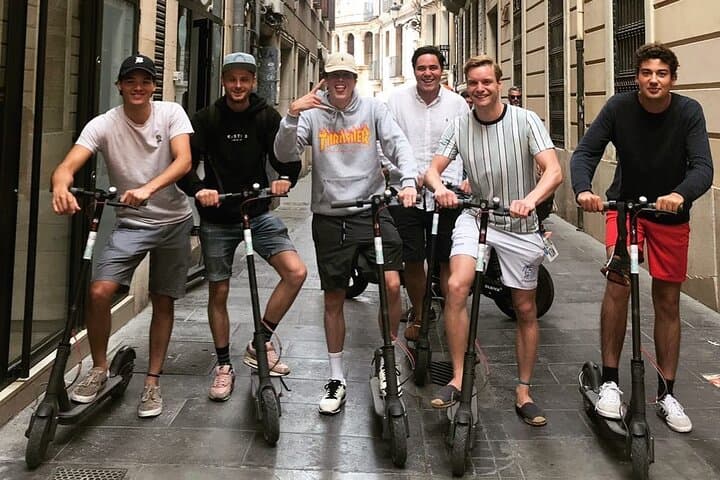 E-Scooter-Verleih in Valencia — Foto 5
