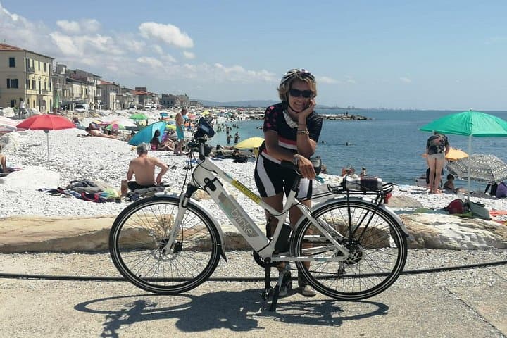 Tour in bicicletta autoguidato verso il mare a Pisa — foto 5