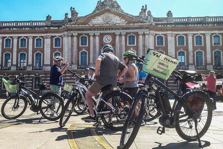 Tour in Bici Elettrica a Tolosa: Centro Città e Garonna