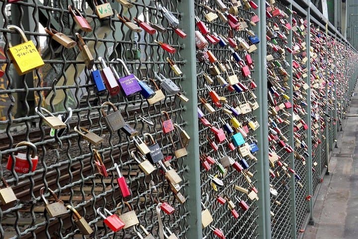Kölner Erbe-Wanderung: Kathedrale, Brücken & historische Schätze — Foto 4
