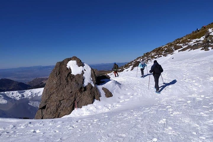 Schneeschuhwandern im Sierra Nevada Park, Granada