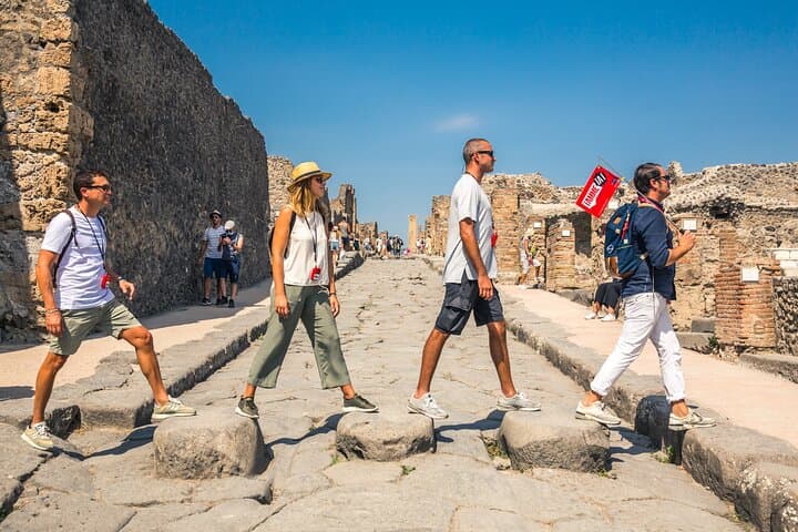 Schnellzugang Pompeji & Vesuv Ganztagestour ab Neapel — Foto 5