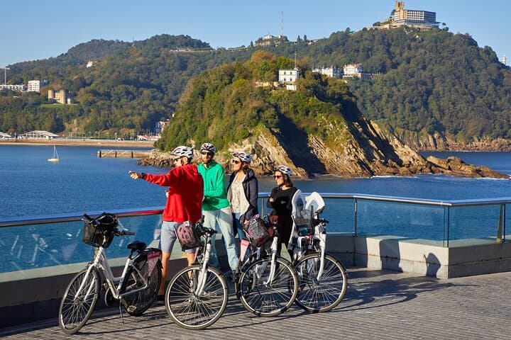 San Sebastián E-Bike Tour: Baskische Geschichte und Kultur — Foto 2