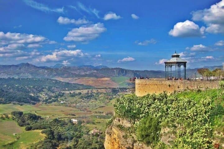 Historische Stadtführung in Ronda mit Eintritt in die Stierkampfarena — Foto 4