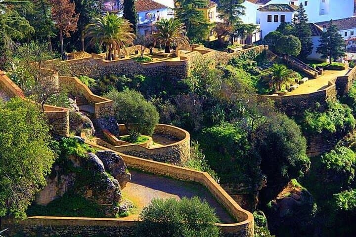 Historische Stadtführung in Ronda mit Eintritt in die Stierkampfarena — Foto 5