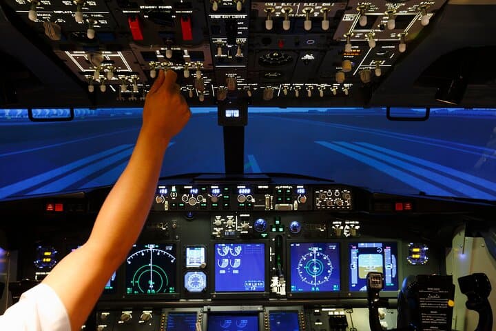 Simulateur de vol HI SPEED pendant 30 minutes — photo 3