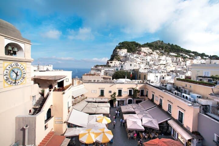 Capri Deluxe: Erster zur Blauen Grotte/Bootsfahrt-Optionen von Neapel — Foto 5