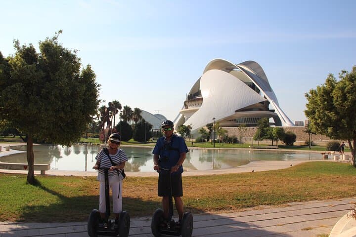 Tour Privato in Segway alla Città delle Arti e delle Scienze — foto 4