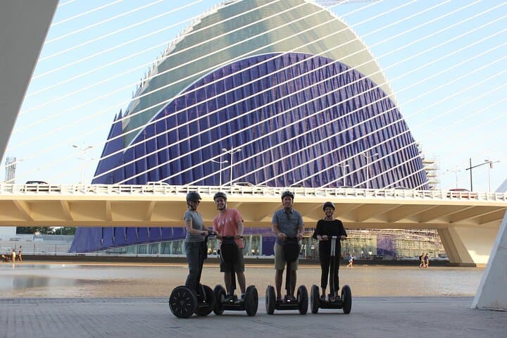 Tour Privato in Segway alla Città delle Arti e delle Scienze — foto 5