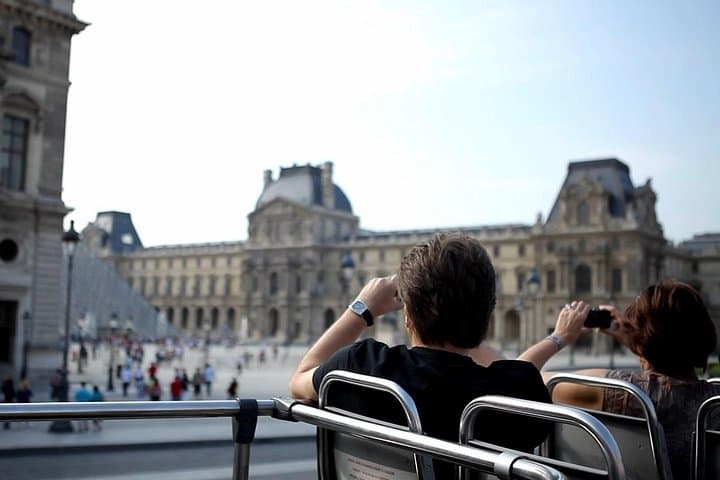 Tour in autobus Hop-on Hop-off Tootbus di Parigi con Crociera sul Fiume Senna — foto 4