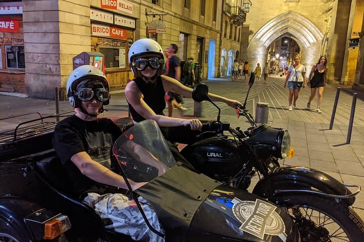 Tour privato di Bordeaux di notte in sidecar — foto 3