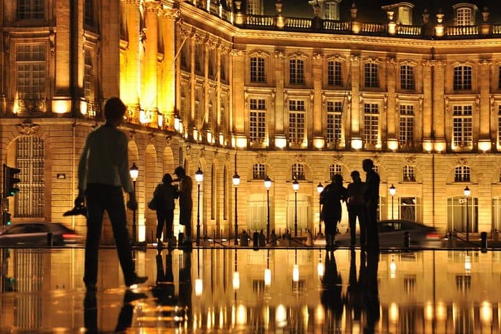 Tour privato di Bordeaux di notte in sidecar — foto 2