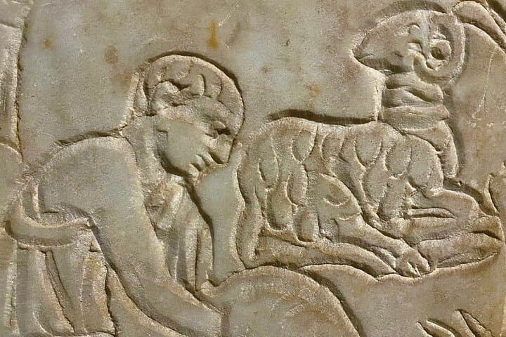 Tour Espressivo per Piccoli Gruppi delle Catacombe Romane con Trasferimento — foto 5