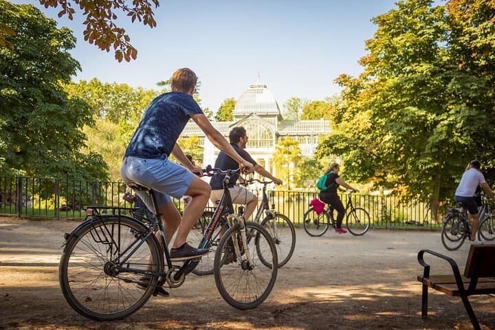 Tour in Bicicletta Autoguidato al Parco del Retiro