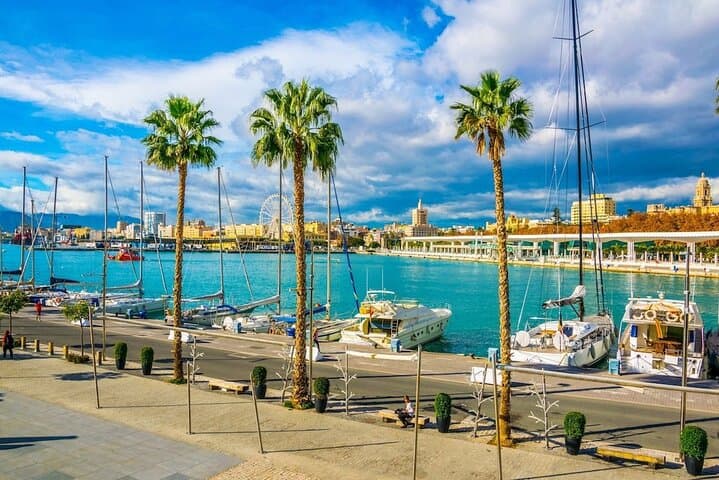 Flughafentransfer: Malaga Flughafen AGP nach Malaga mit einem Businesswagen — Foto 5