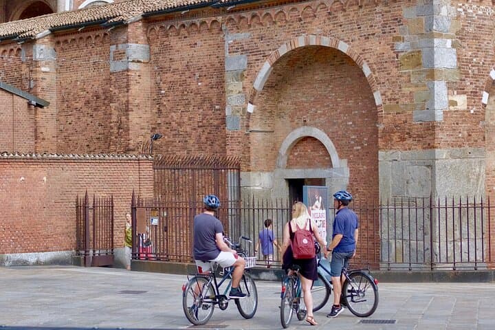 Milano: Tour in Bicicletta con Guida Locale, 3.5 Ore — foto 3
