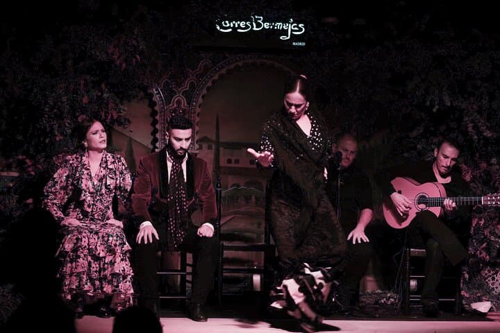 Flamenco Show &amp; Special Menu at Torres Bermejas in Madrid — photo 3