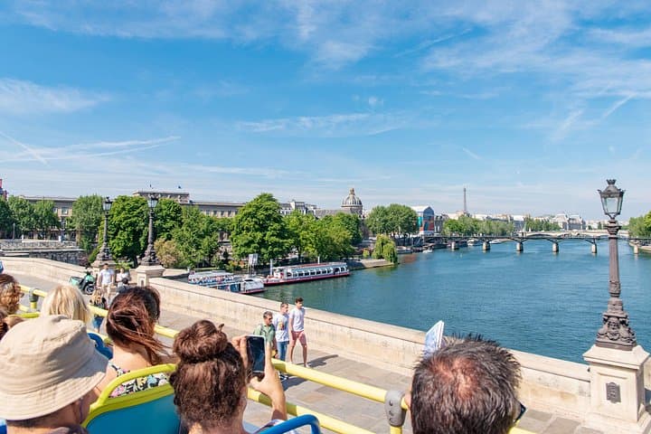 Tour in autobus Hop-on Hop-off Tootbus di Parigi con Crociera sul Fiume Senna