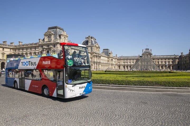 Tour in autobus Hop-on Hop-off Tootbus di Parigi con Crociera sul Fiume Senna — foto 5