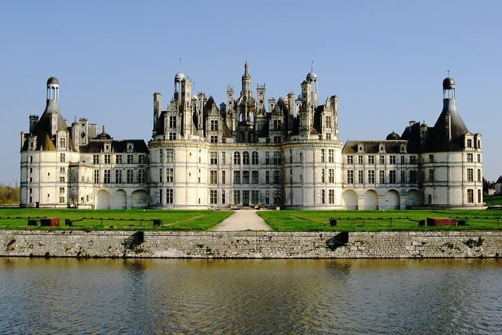 Visite Guidée Privée de 3 Châteaux de la Loire avec Dégustation de Vins — photo 3
